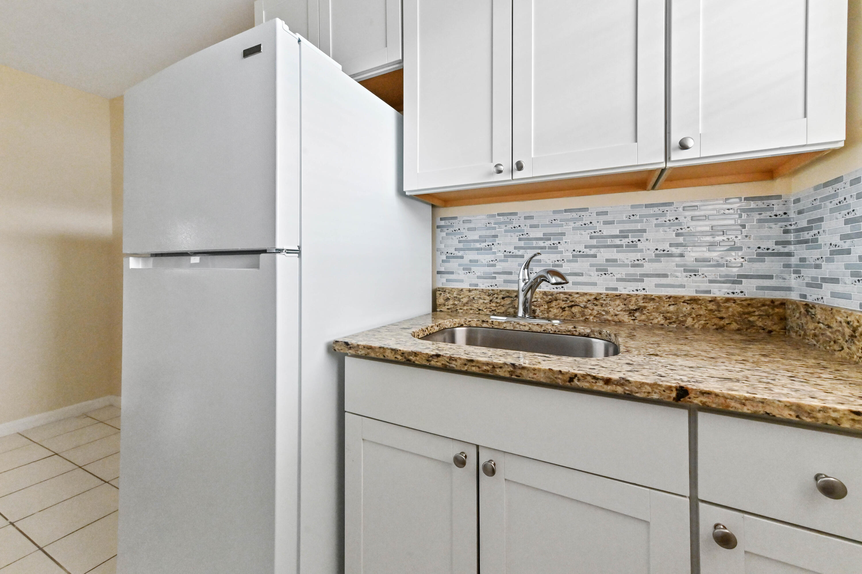 ELEVEN ELEVEN CONDO - Residential Lease