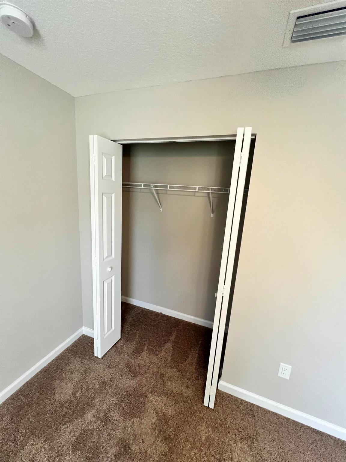 PORT ST LUCIE- SECTION 44 - Residential Lease