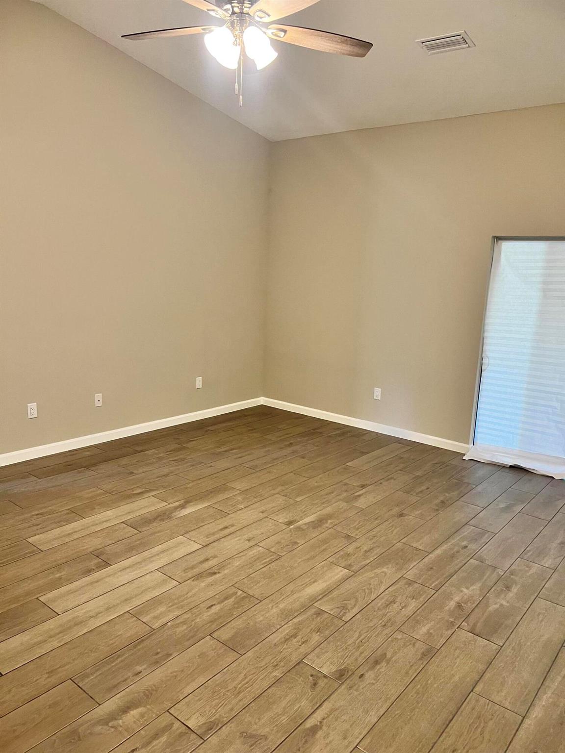 PORT ST LUCIE- SECTION 44 - Residential Lease