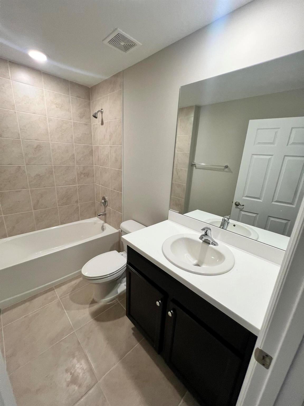 PORT ST LUCIE- SECTION 44 - Residential Lease