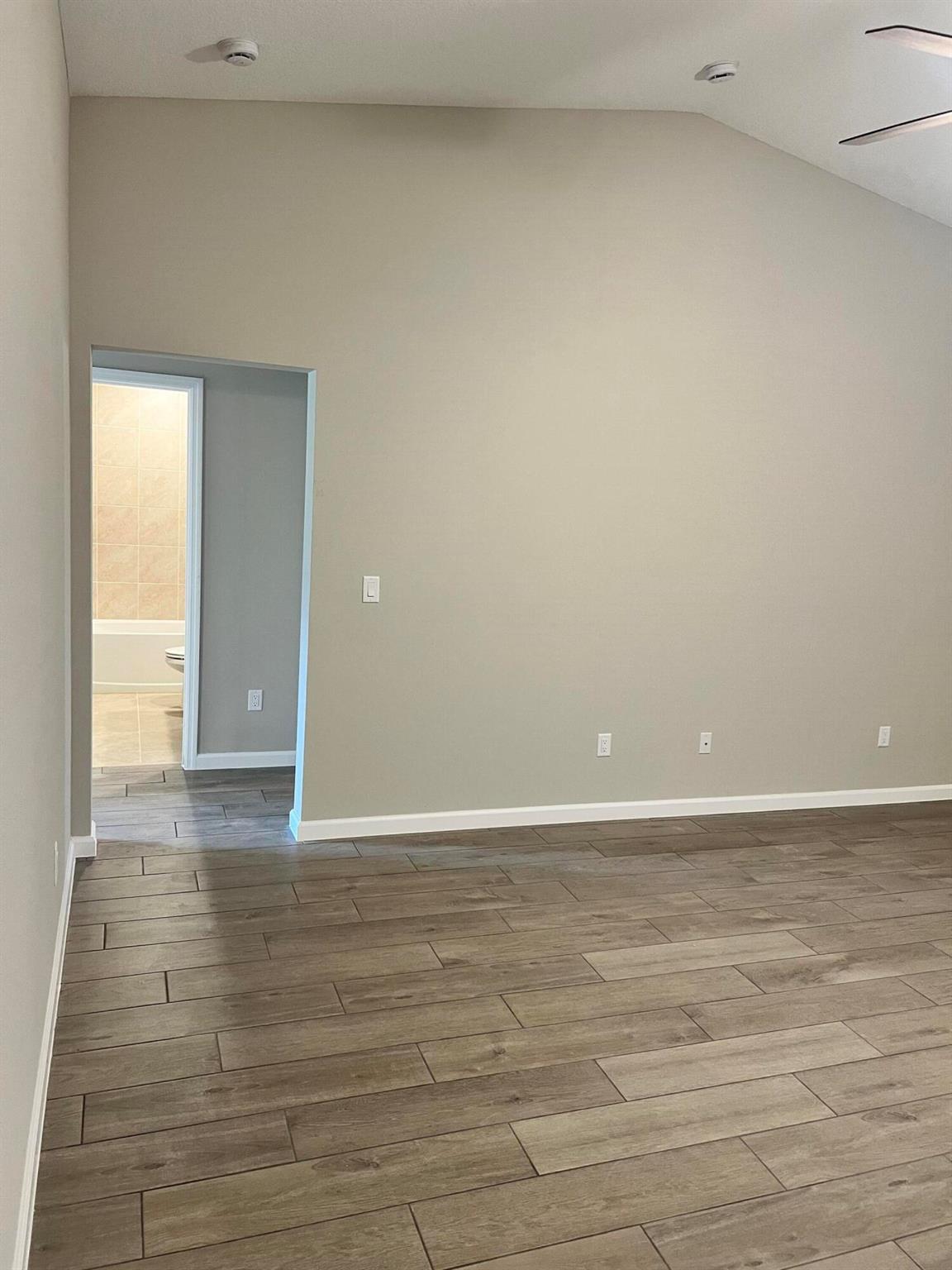 PORT ST LUCIE- SECTION 44 - Residential Lease