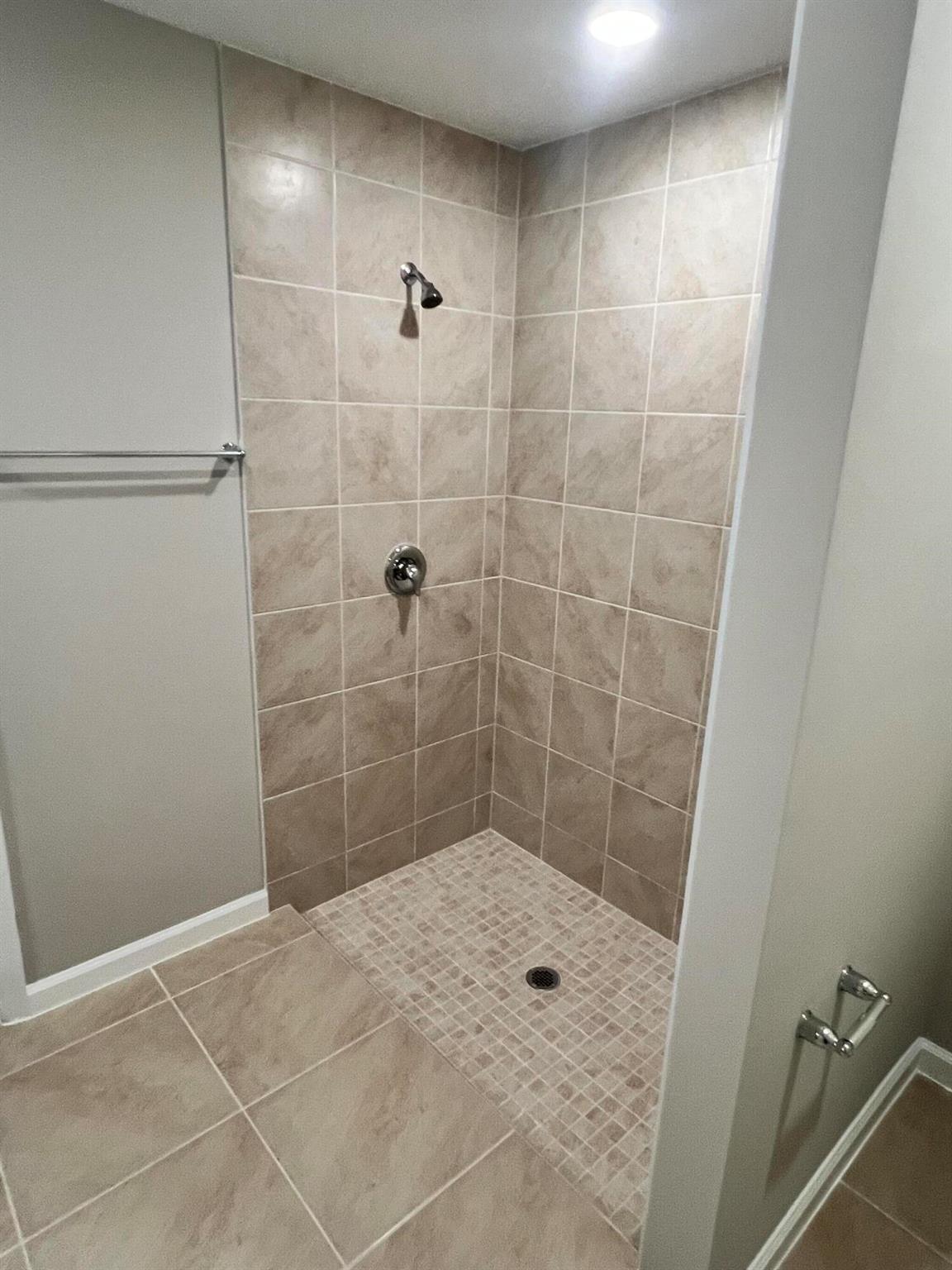 PORT ST LUCIE- SECTION 44 - Residential Lease