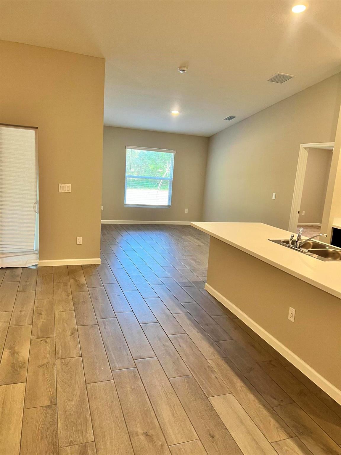 PORT ST LUCIE- SECTION 44 - Residential Lease