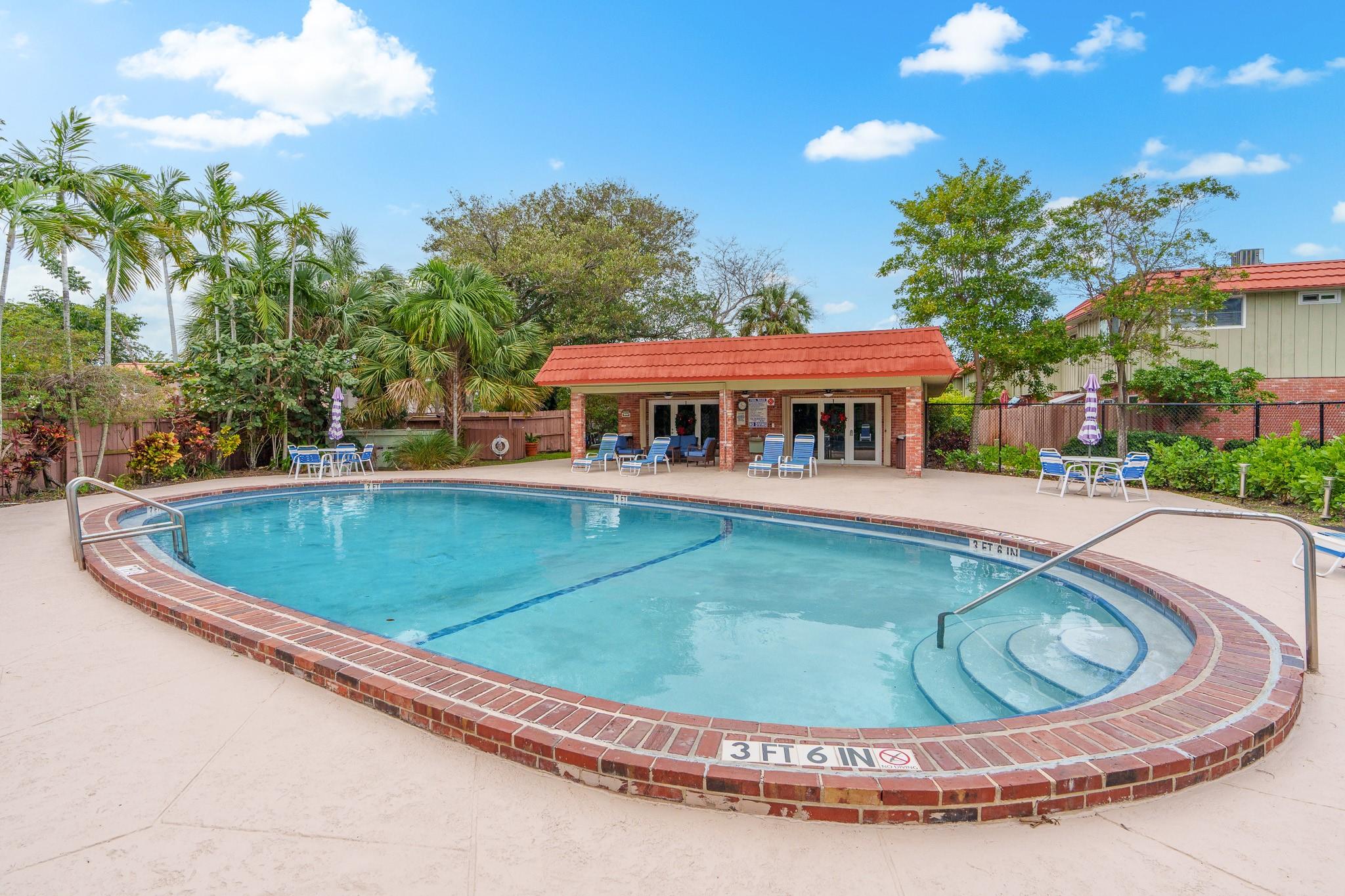 Manor Grove Townhomes - Residential