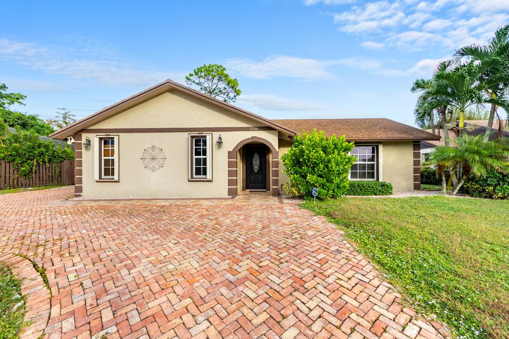 Photo of 13714 Exotica Lane, Wellington, FL 33414 (MLS # R10951172)