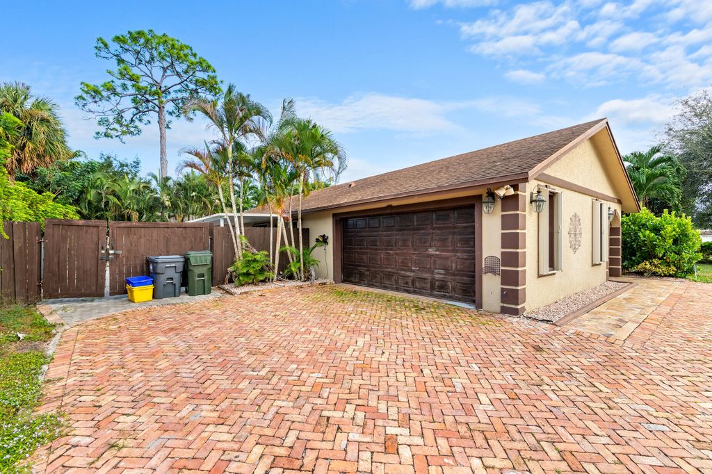 Photo of 13714 Exotica Lane, Wellington, FL 33414 (MLS # R10951172)