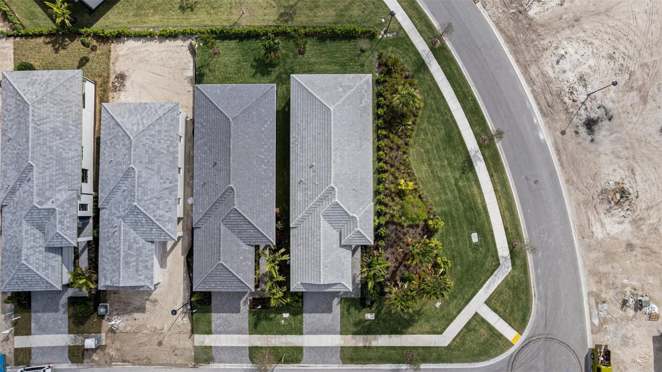 CRESSWIND PALM BEACH - Residential