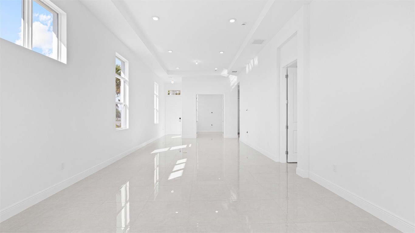 CRESSWIND PALM BEACH - Residential