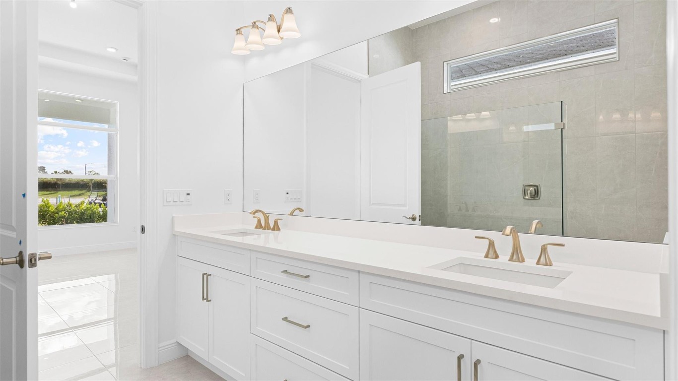 CRESSWIND PALM BEACH - Residential