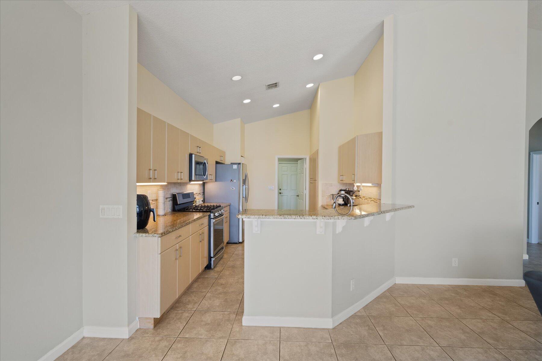Magnolia Lakes - Residential Lease