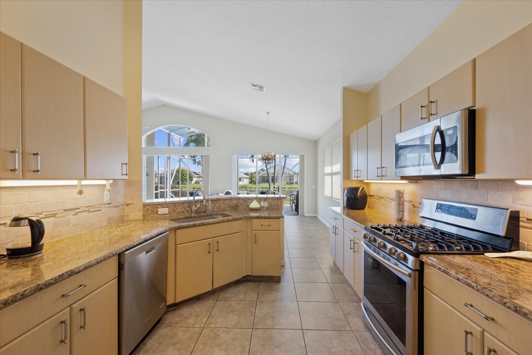 Magnolia Lakes - Residential Lease