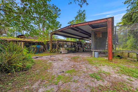 A home in Lake Worth