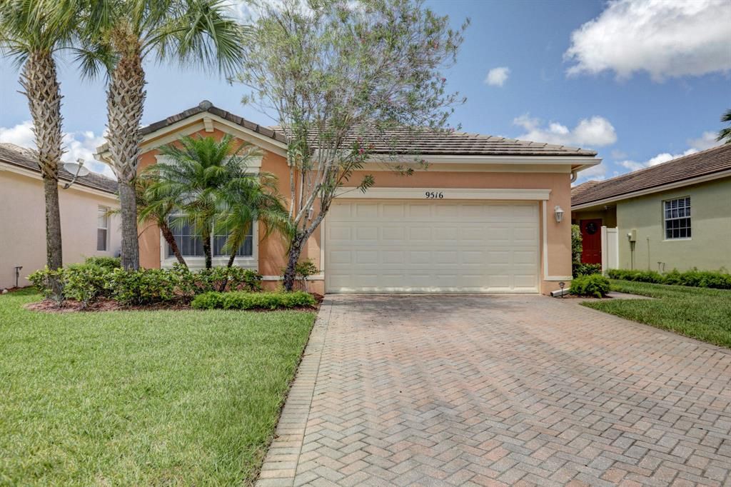 Photo of 9516 SW Flowermound Circle, Port Saint Lucie, FL 34987 (MLS # R10724011)