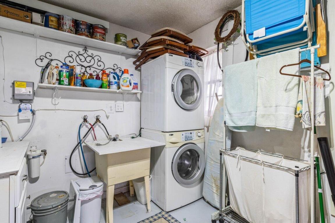 Leisureville - Residential