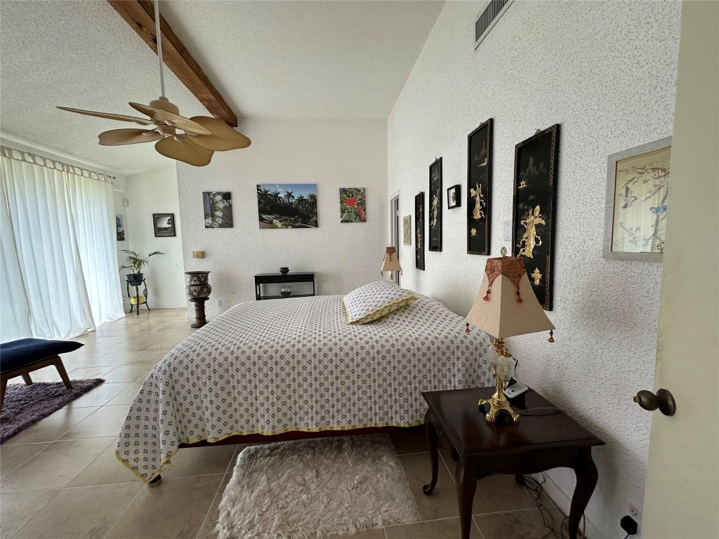 Inverrary Village 94-16 B - Residential