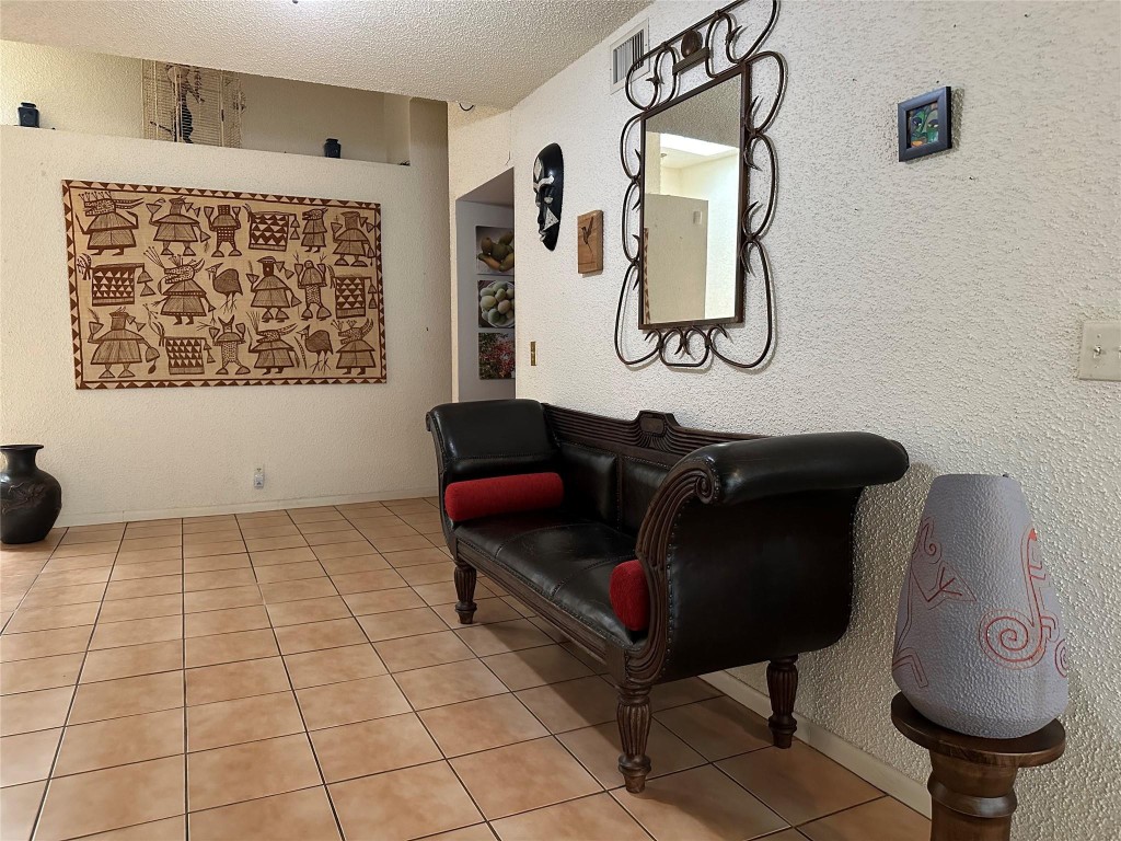 Inverrary Village 94-16 B - Residential