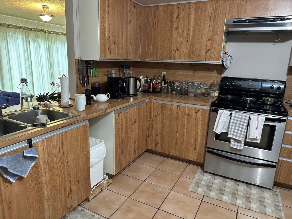 Inverrary Village 94-16 B - Residential