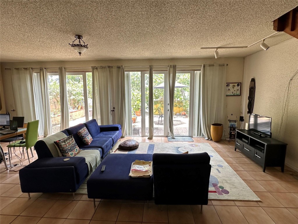 Inverrary Village 94-16 B - Residential