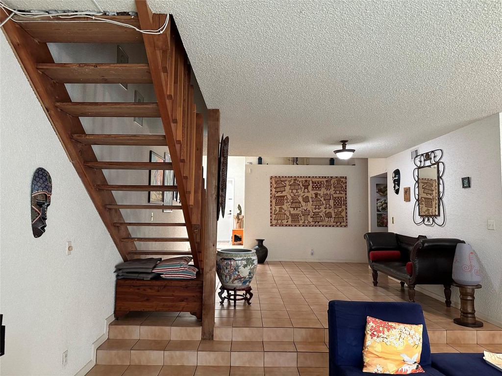 Inverrary Village 94-16 B - Residential