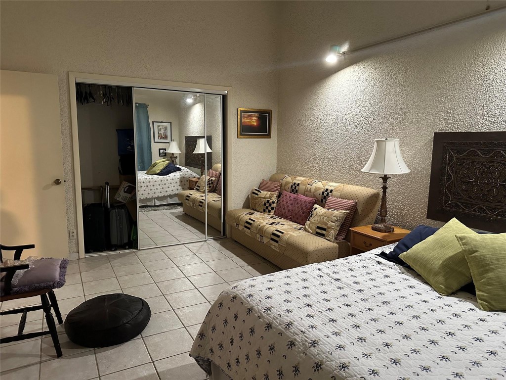 Inverrary Village 94-16 B - Residential