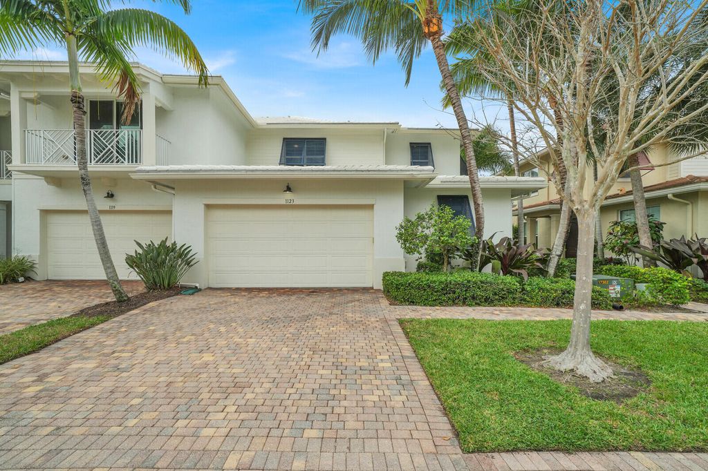 Photo of 1123 Piccadilly Street, Palm Beach Gardens, FL 33418 (MLS # R11157969)