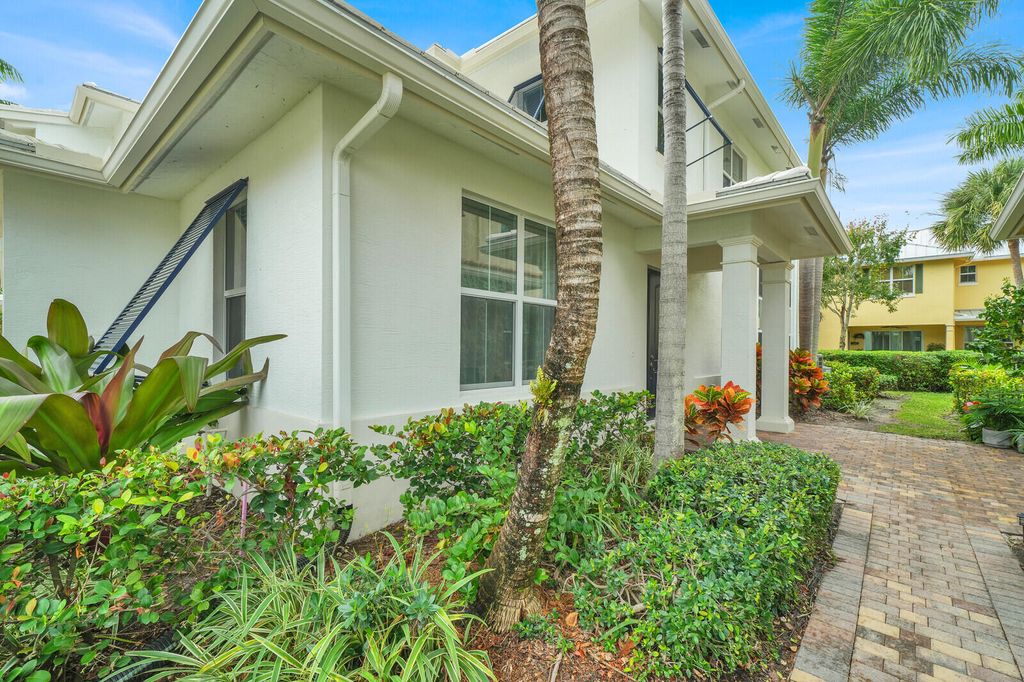 Photo of 1123 Piccadilly Street, Palm Beach Gardens, FL 33418 (MLS # R11157969)