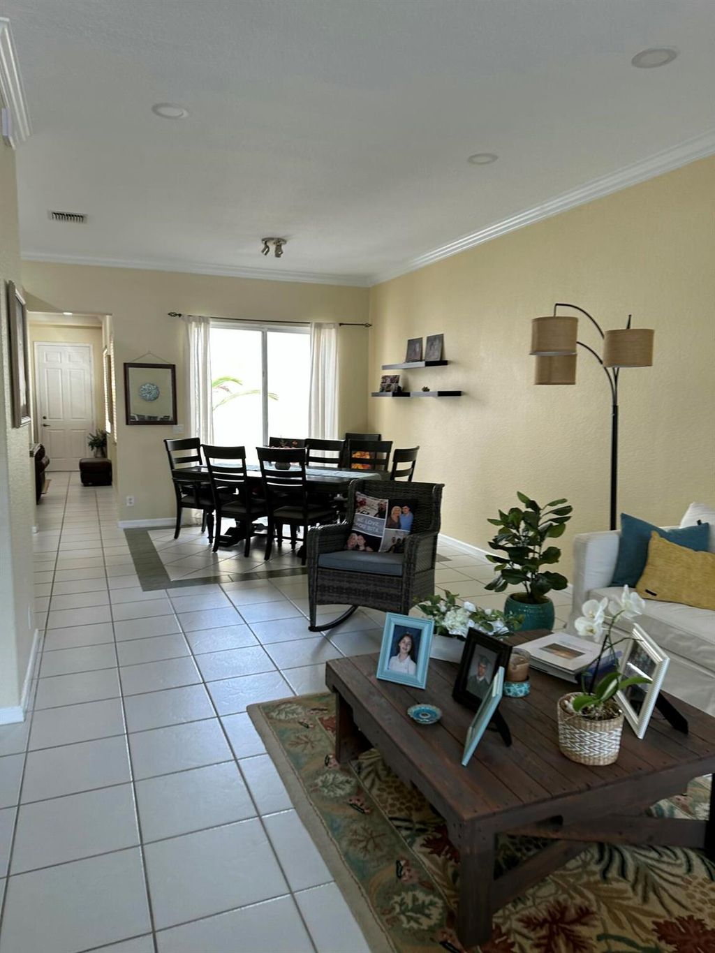 Photo of 617 NW 25th Avenue, Boynton Beach, FL 33426 (MLS # R11084398)