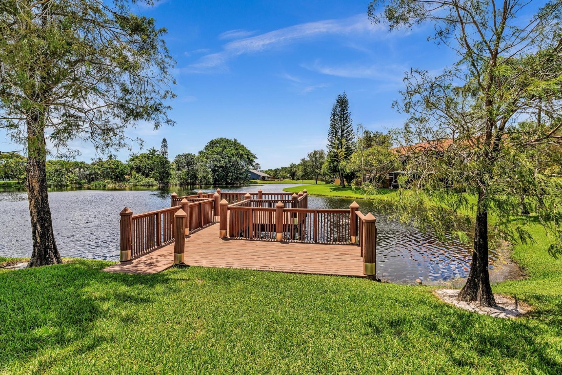 Dahlia at Plantation - Residential