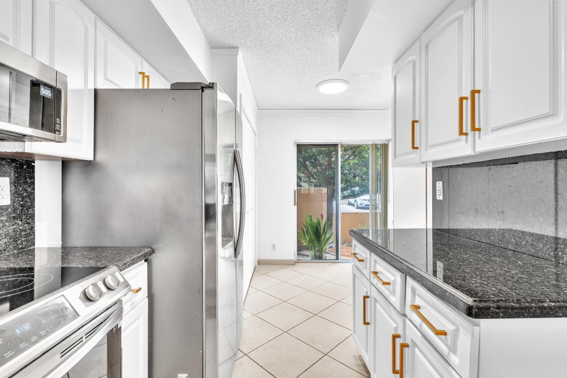 Dahlia at Plantation - Residential