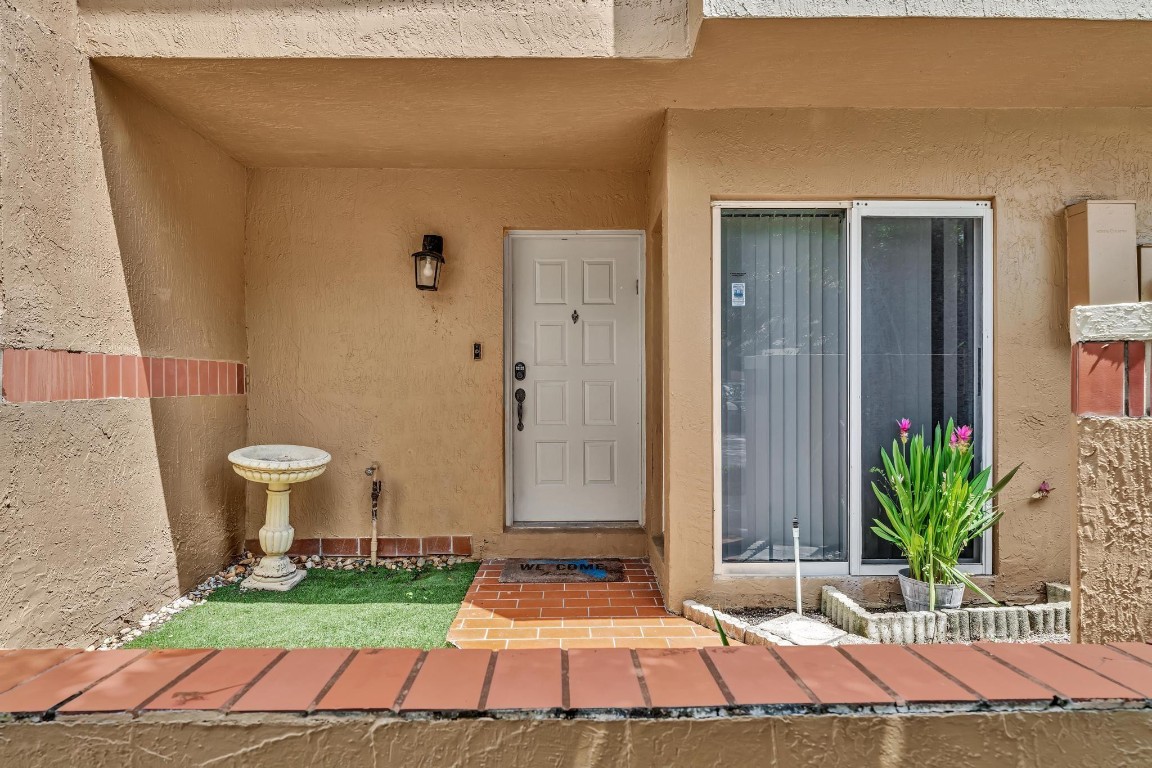 Dahlia at Plantation - Residential