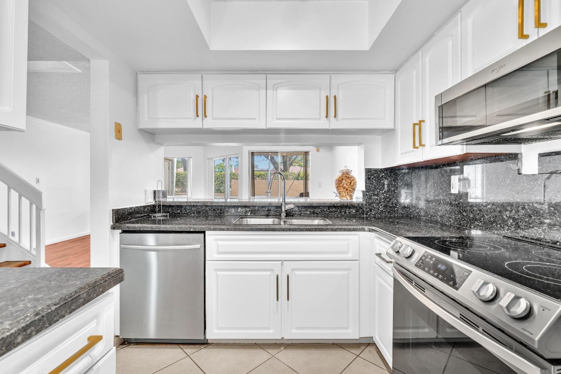 Dahlia at Plantation - Residential