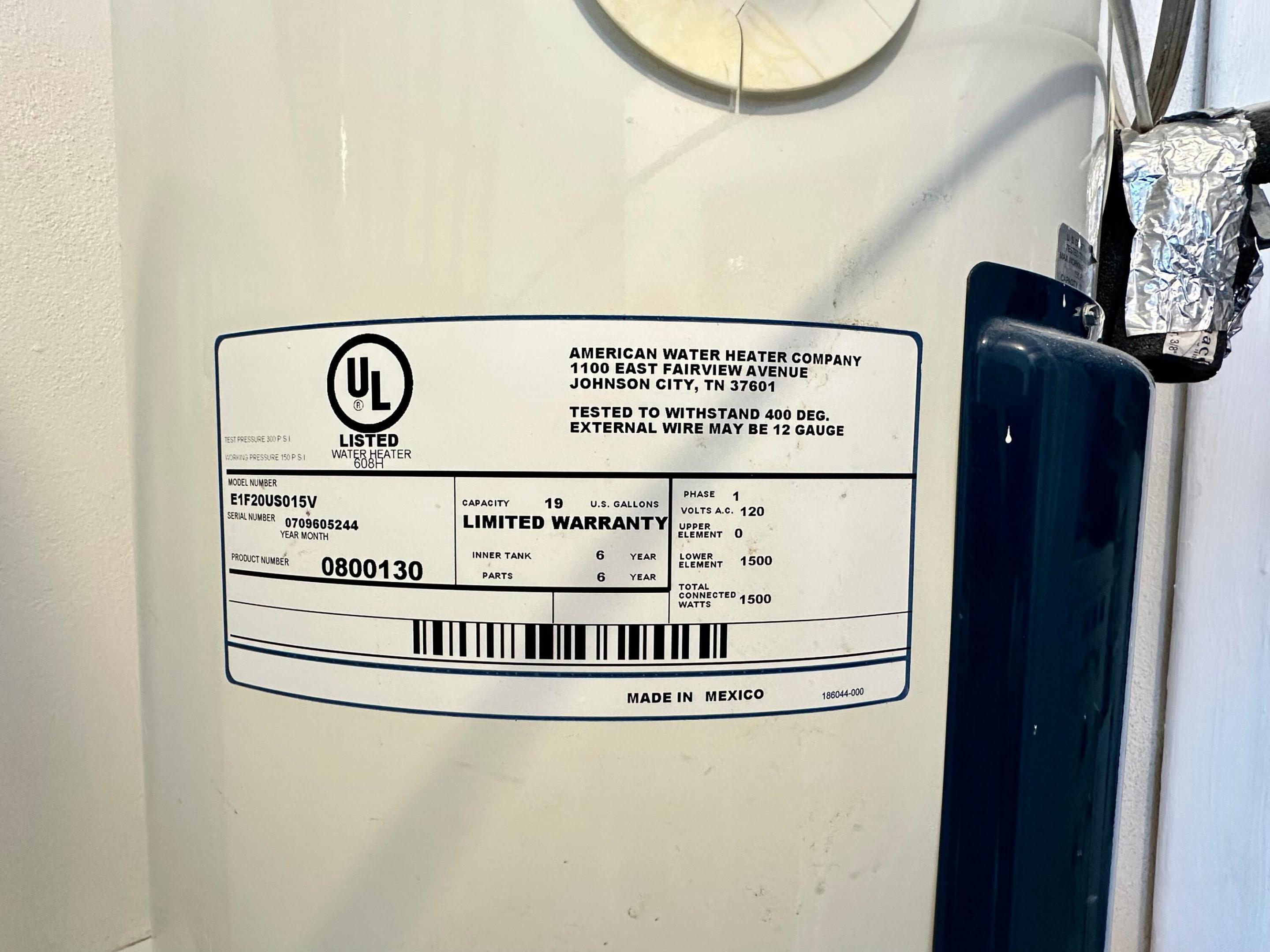 HOLLY HOUSE INC COND DECL IN - Residential