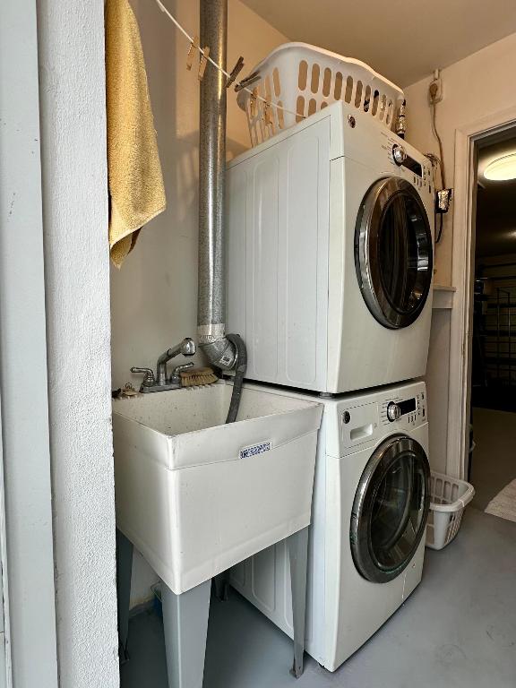 HOLLY HOUSE INC COND DECL IN - Residential