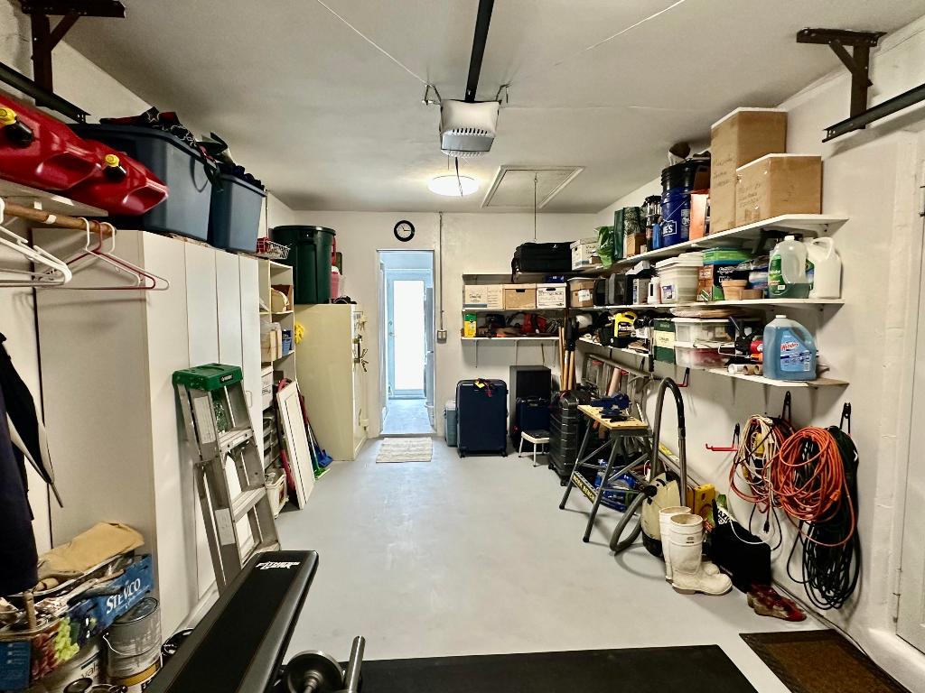 HOLLY HOUSE INC COND DECL IN - Residential