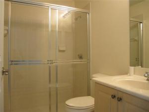 HARBOUR OAKS - Residential