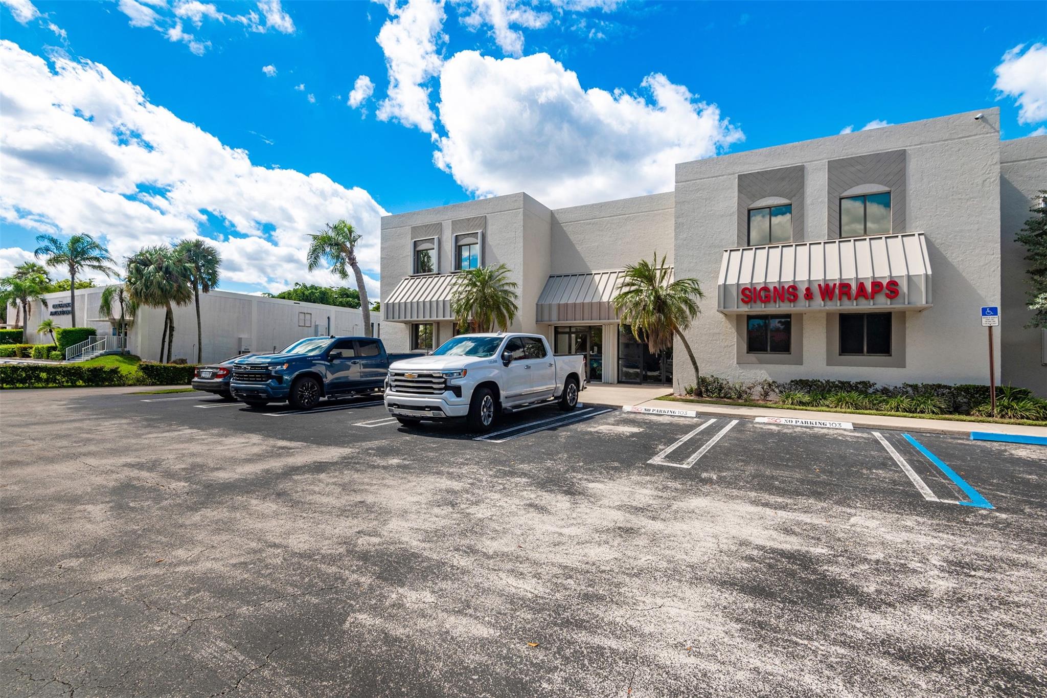 3650 Coral Ridge Dr 102