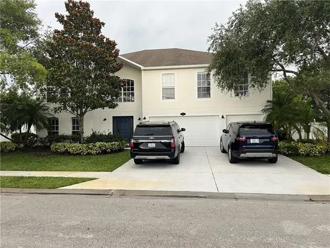 5947 Ridge Lake Cir, Vero Beach, FL MLS: F10497412