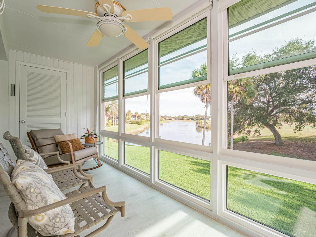 VISTA GARDENS F/K/A VISTA ROYALE GARDENS - Residential Lease