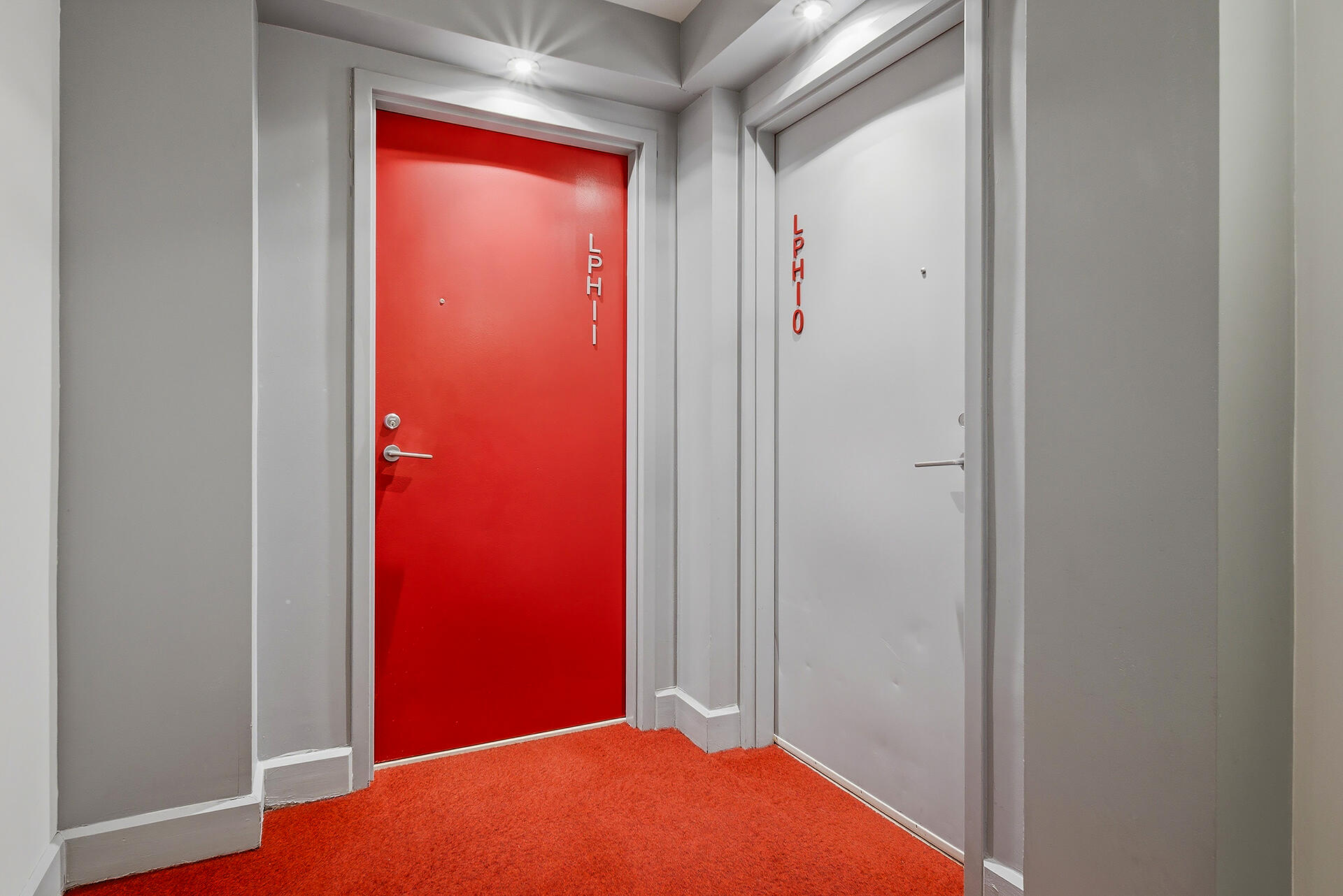 SLADE CONDO - Residential