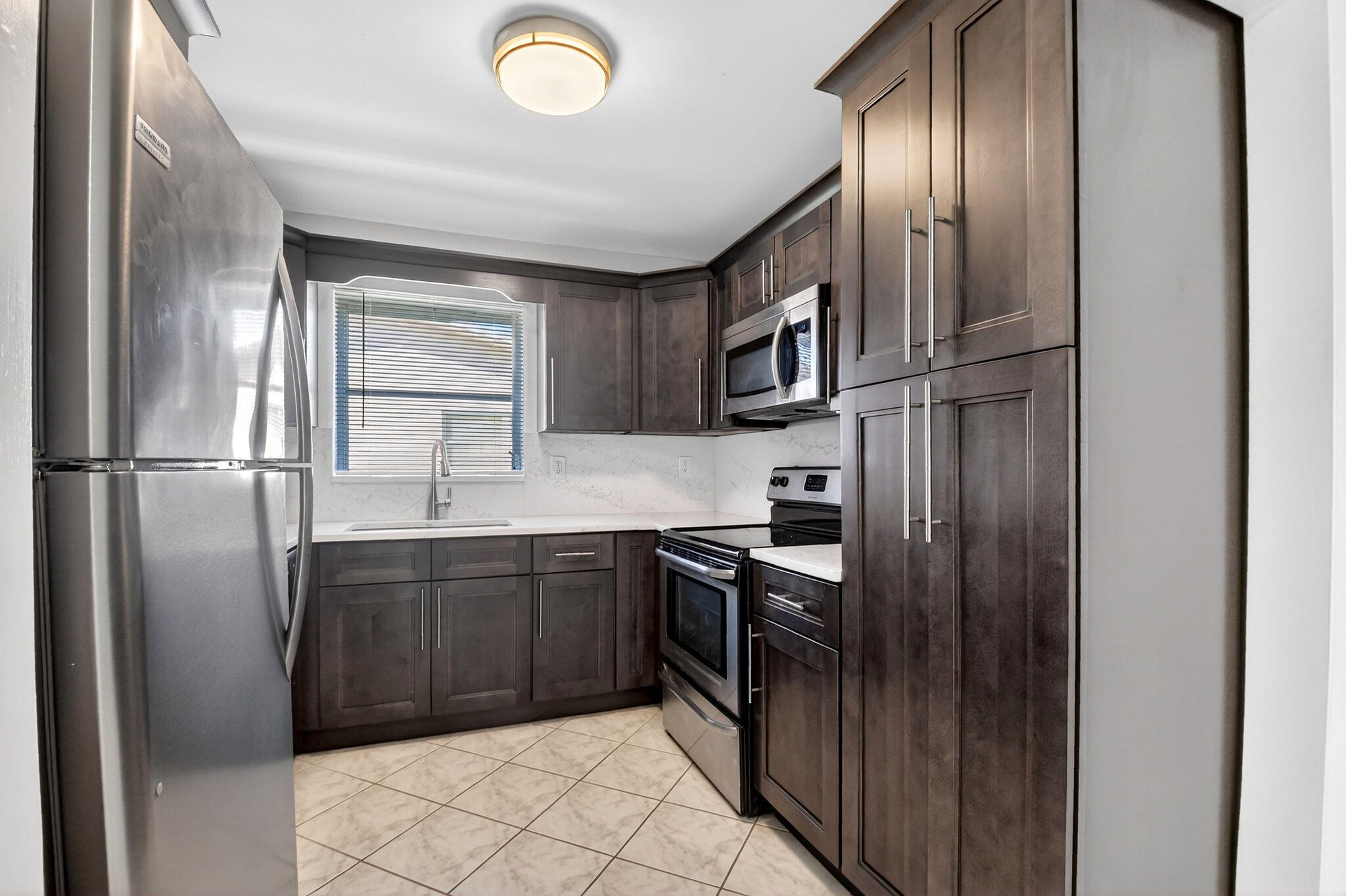 CRESTHAVEN VILLAS CONDO 24 - Residential Lease