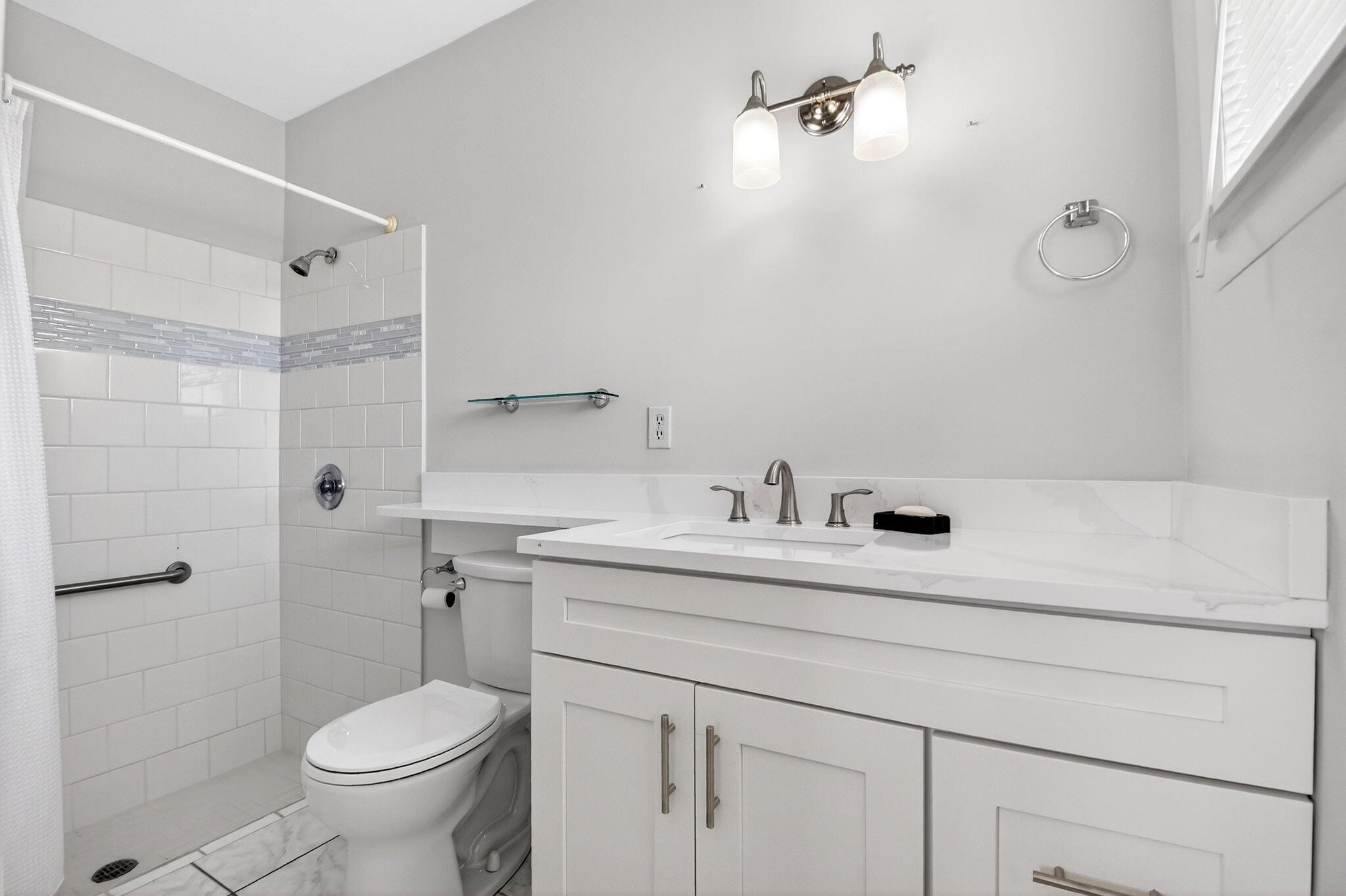 CRESTHAVEN VILLAS CONDO 24 - Residential Lease