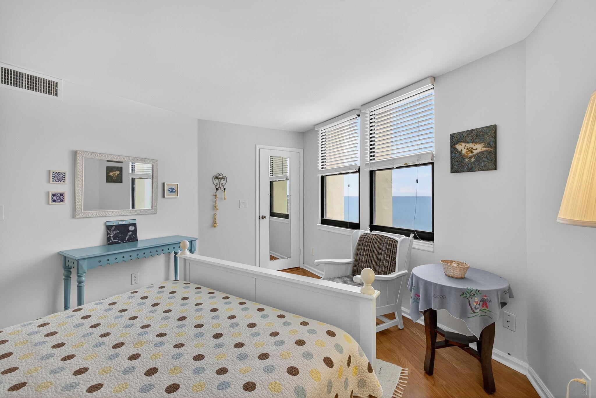 PHOENIX TOWERS - Residential Lease