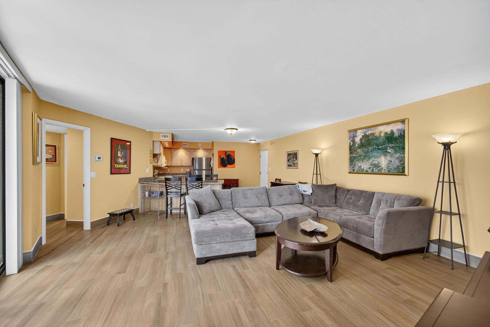 PHOENIX TOWERS - Residential Lease