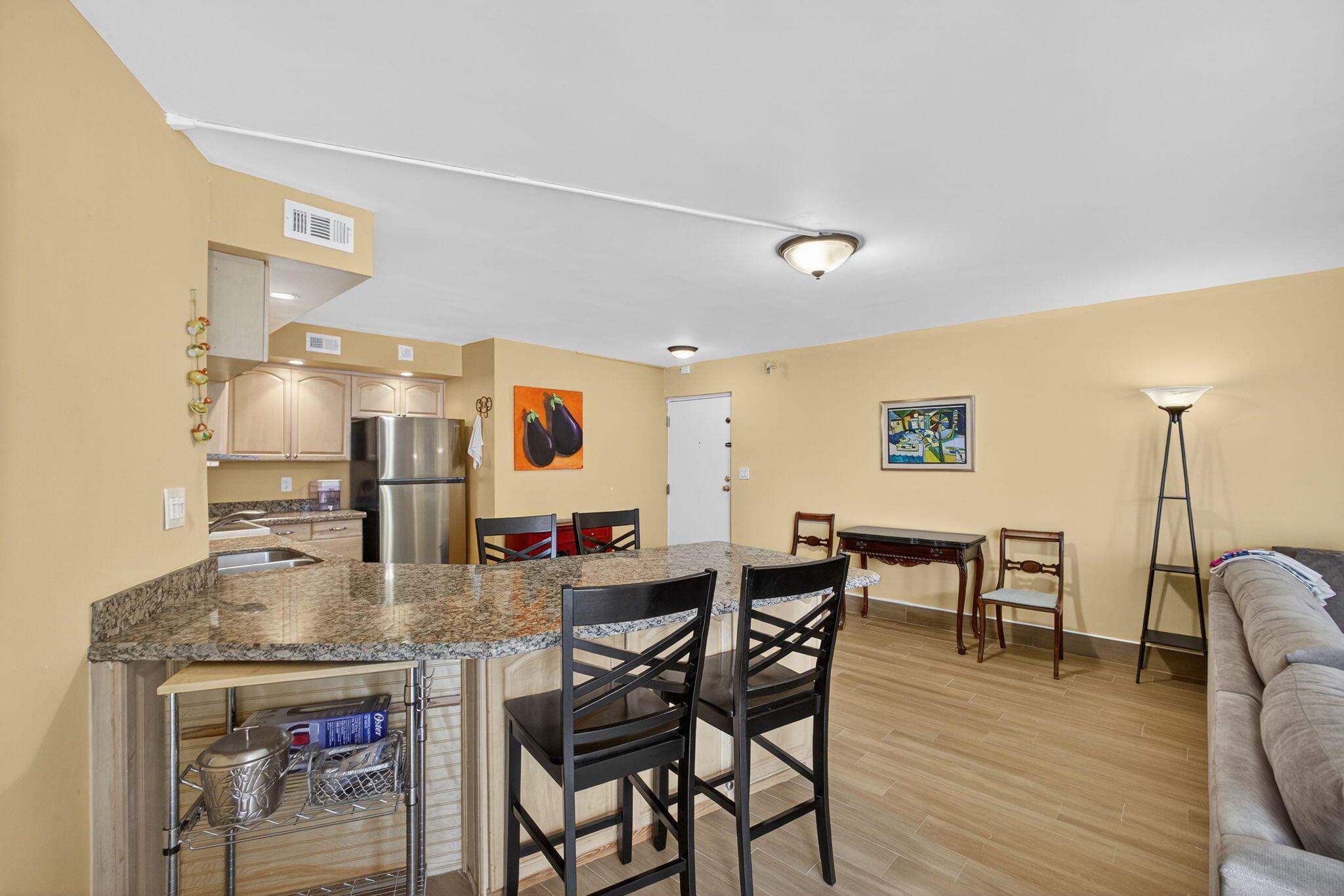 PHOENIX TOWERS - Residential Lease