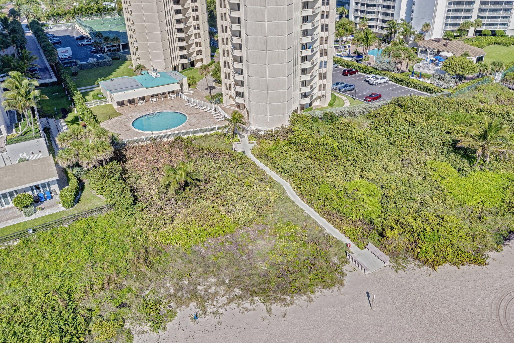 PHOENIX TOWERS - Residential Lease