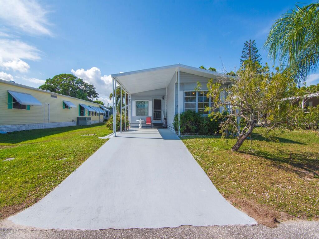 Spanish Lakes Golf Village - Residential