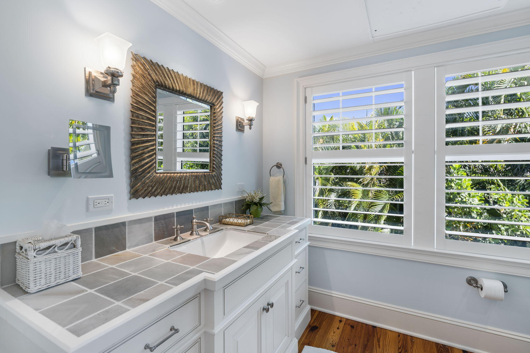 ROYAL PARK - Residential