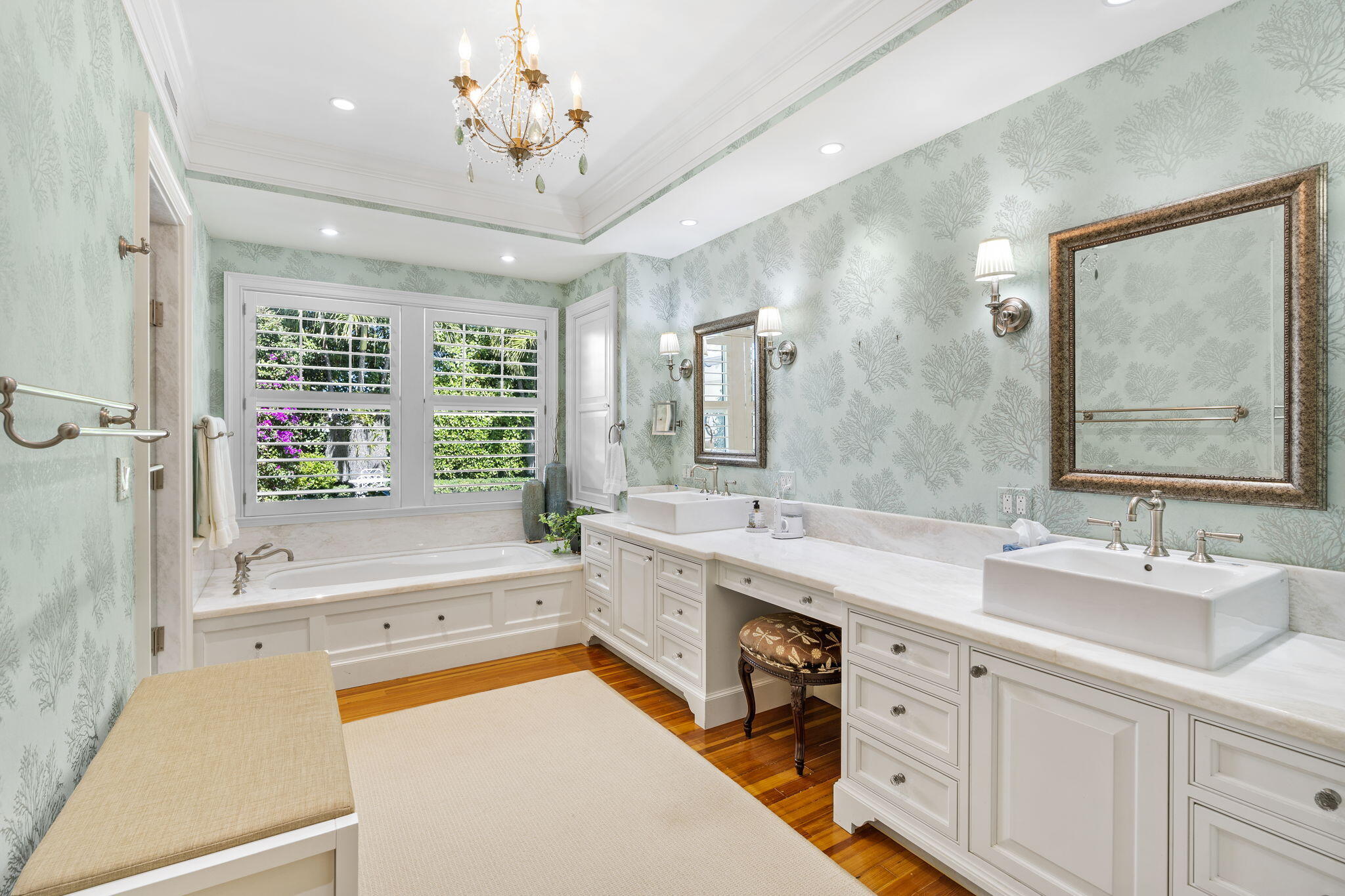 ROYAL PARK - Residential