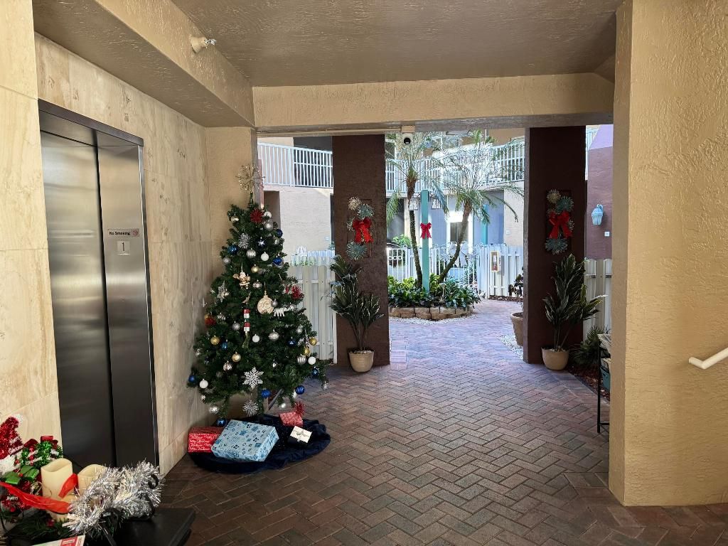 Photo of 7715 Southampton Terrace #405, Tamarac, FL 33321 (MLS # R11153261)