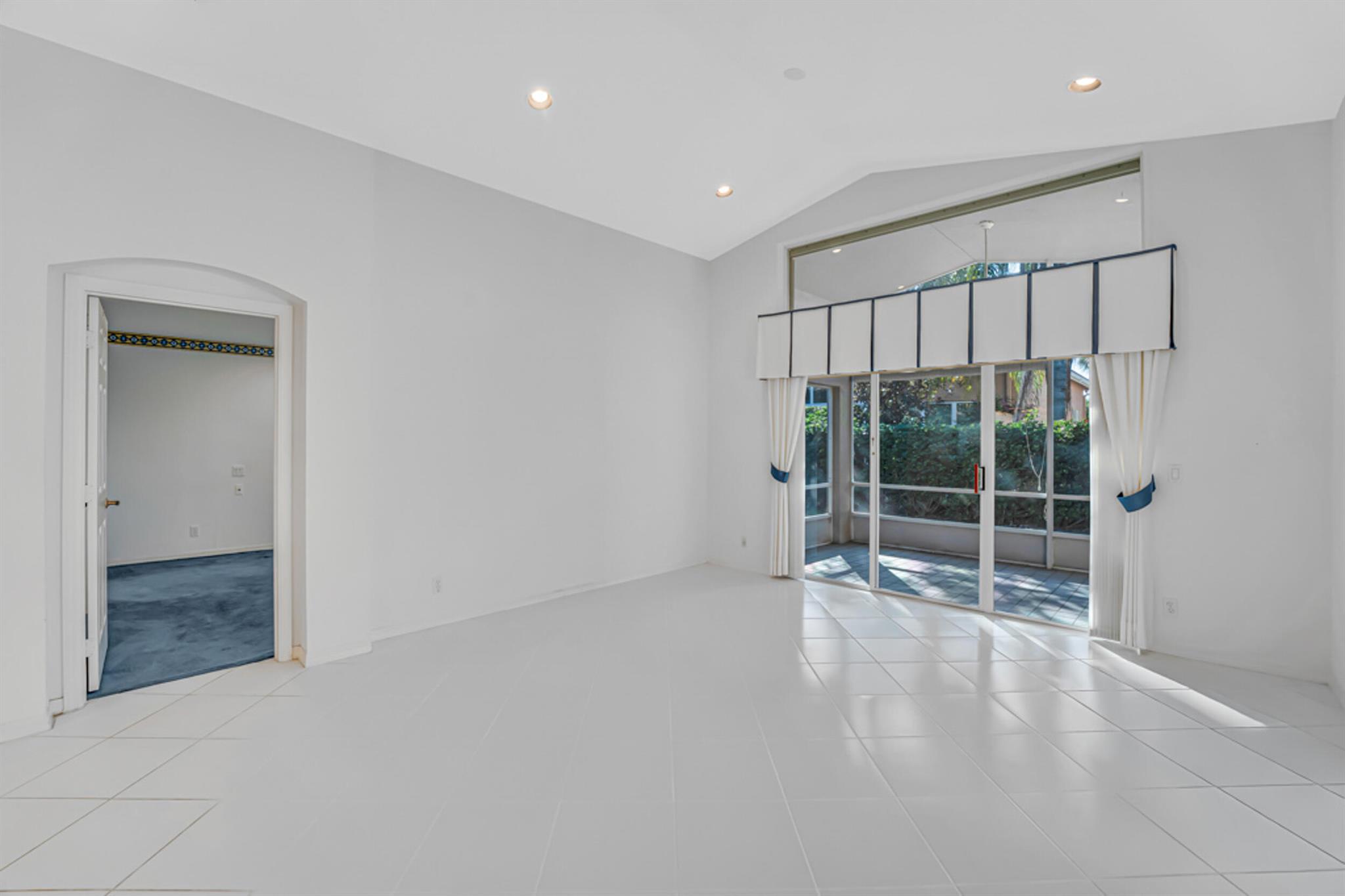 HUNTINGTON WALK 2 - Residential